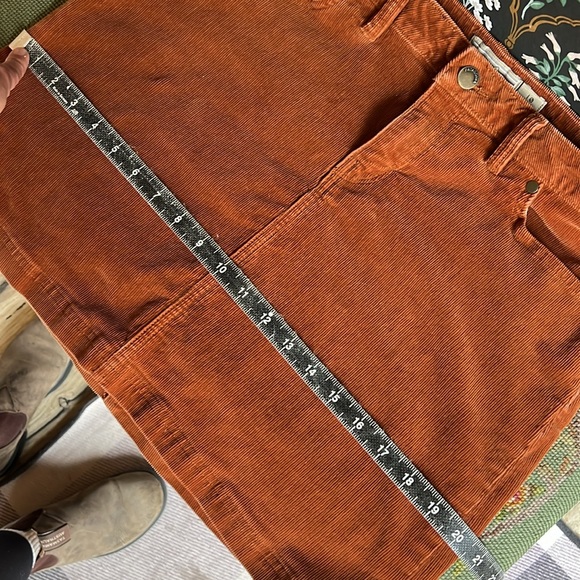 Patagonia Women’s Corduroy Skirt - Picture 8 of 8
